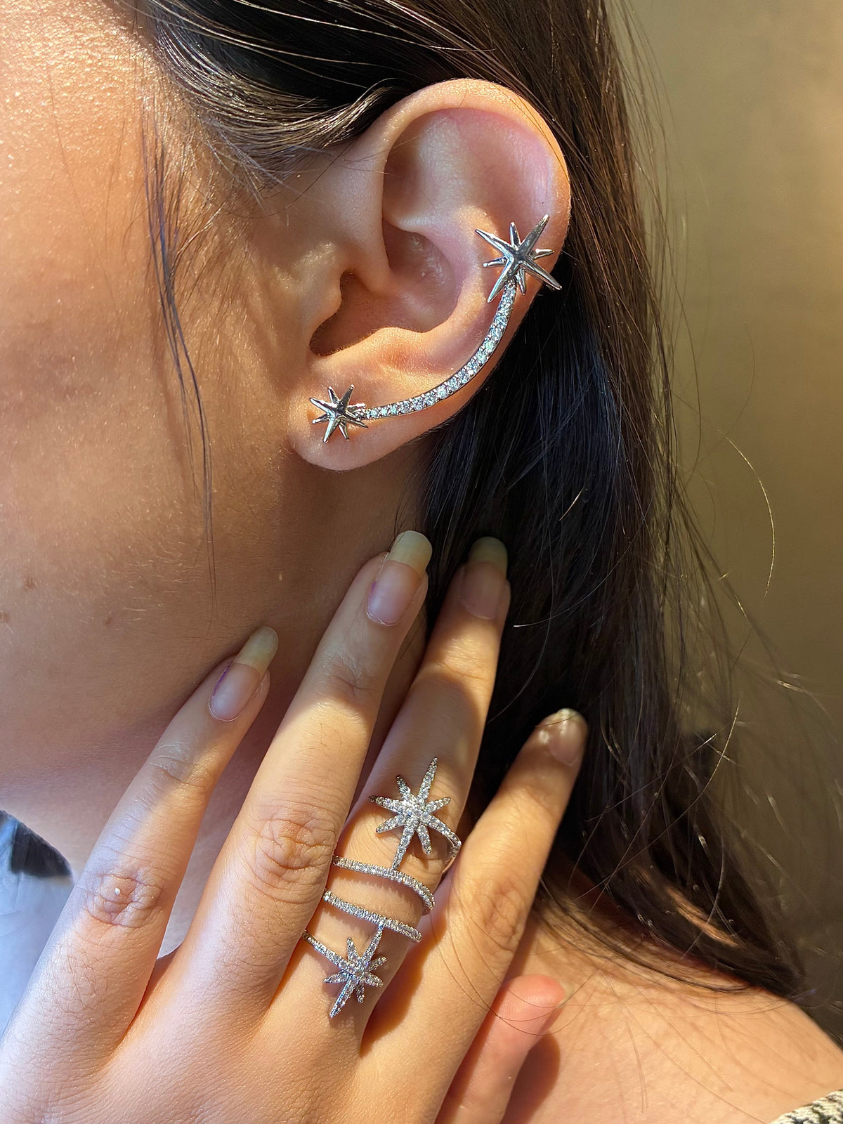 Celeste Star Earcuff