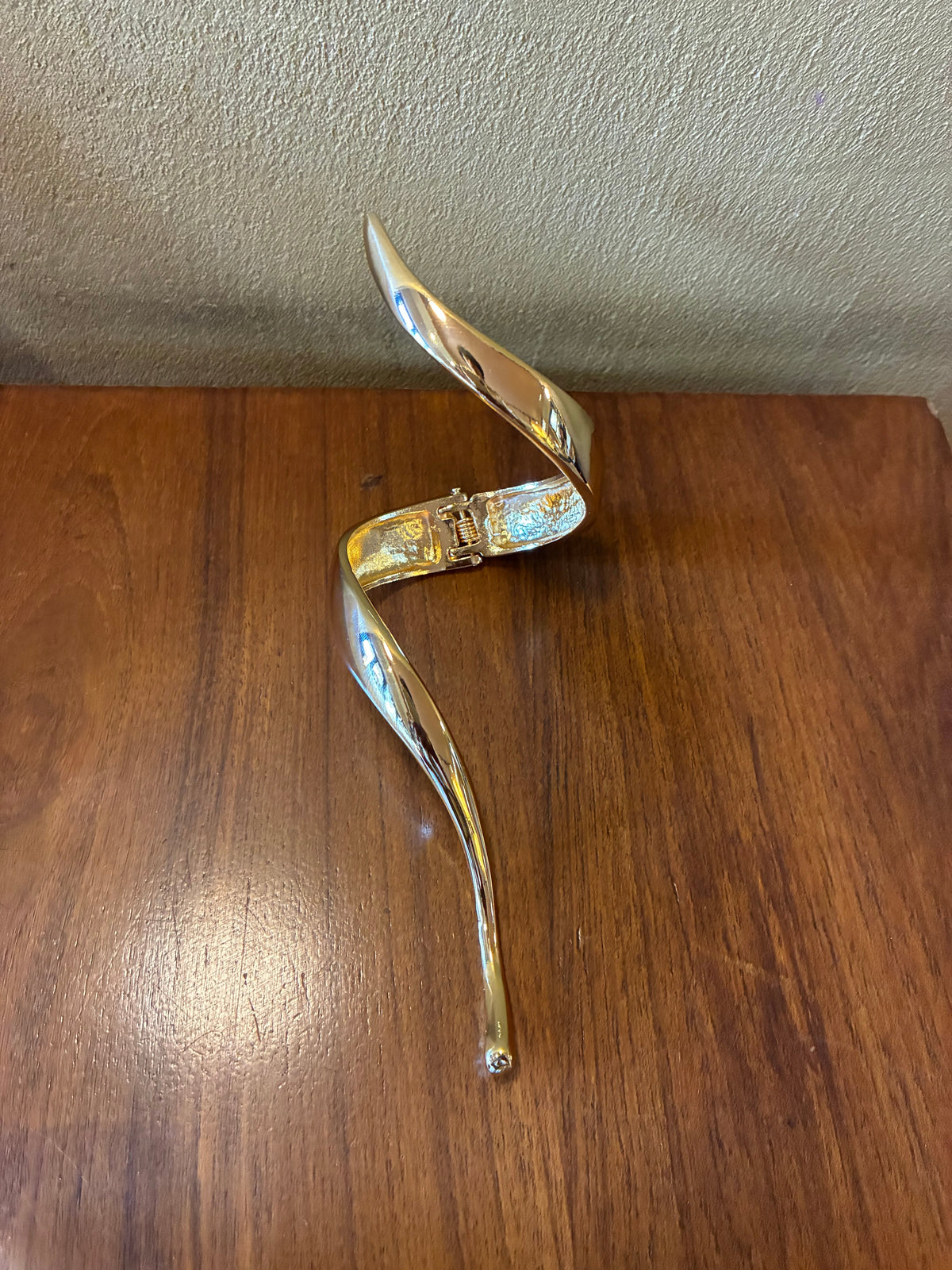 Zilweka Cuff Gold