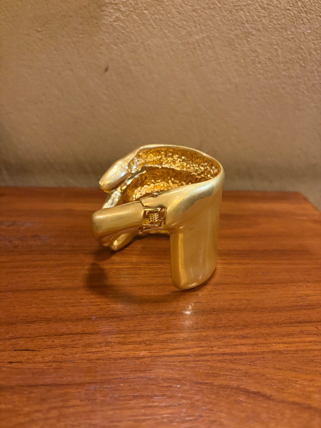 Hand Held Armcuff