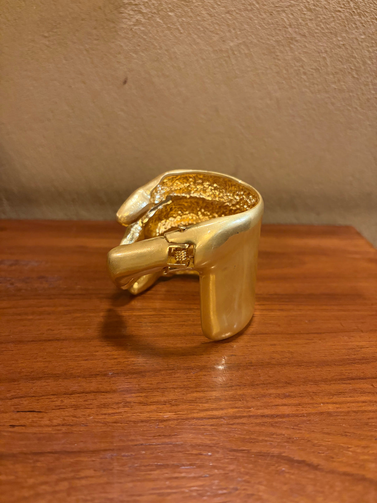 Hand Held Armcuff