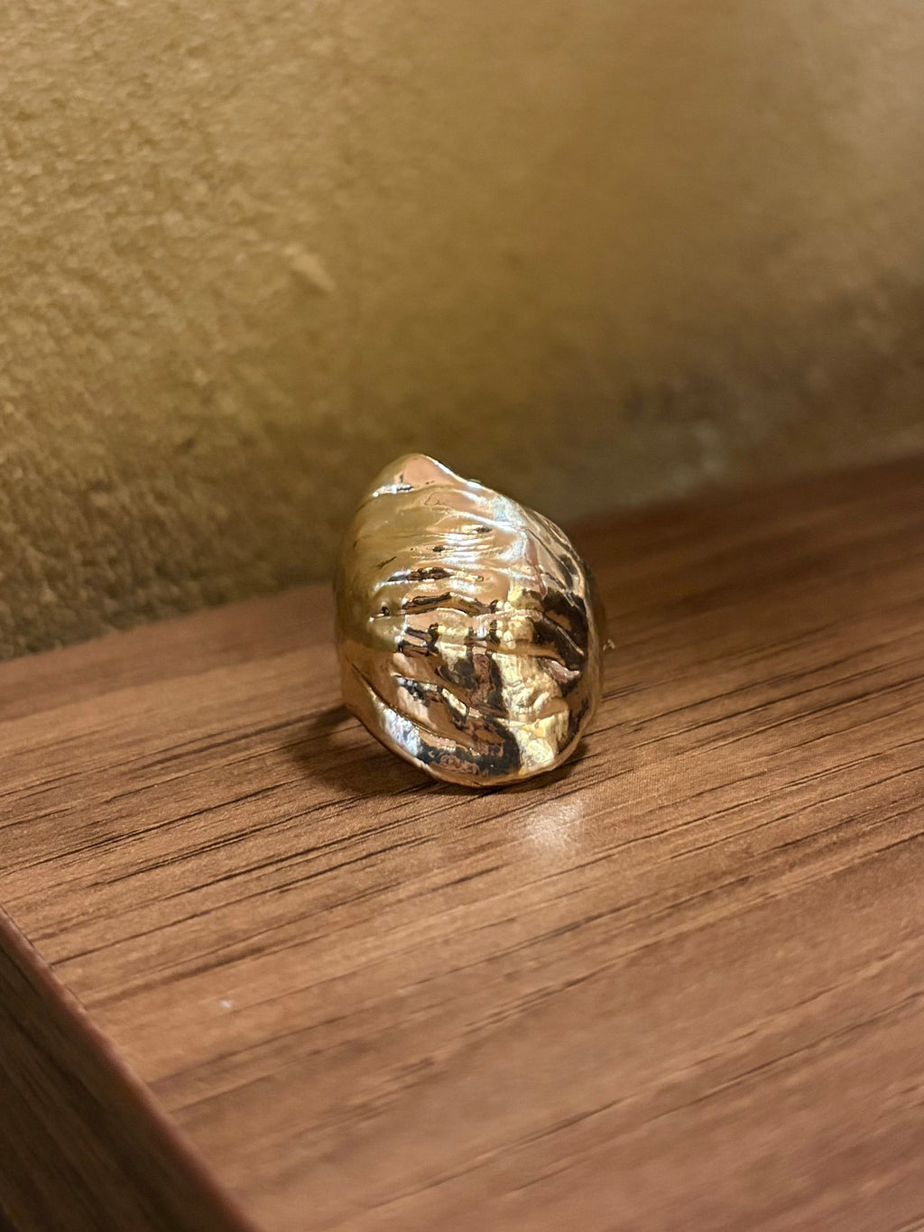 Rustic Knuckle Dot