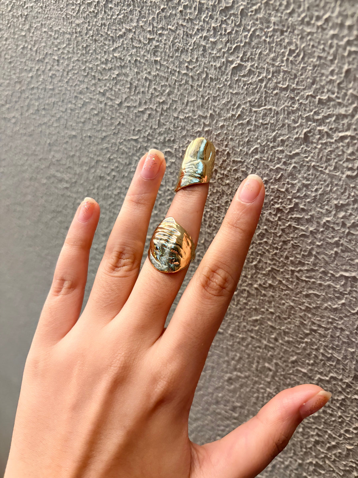Rustic Knuckle Dot